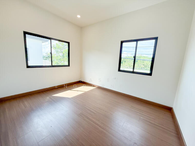 แกรนด์ บริทาเนีย กรุงเทพกรีฑา – สุวรรณภูมิ​, Bangkok, ร่มเกล้า, Khlong Sam Prawet, Lat Krabang, Bangkok, 4 Bedrooms, 300 sqm, Single Detached House For Sale, by Naraseth Puengpornprom, 500008987 - DDproperty.com