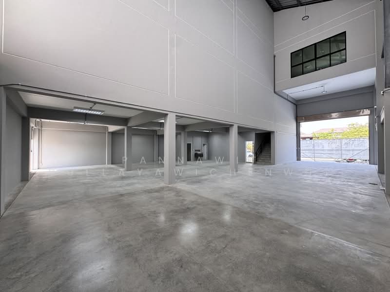 โกดัง, ออฟฟิศ ให้เช่า 623 ตร.ม. ตำบล ราชาเทวะ, บางพลี, สมุทรปราการ (รหัส : JKP299), สมุทรปราการ, ราชาเทวะ, บางพลี, สมุทรปราการ, 623 ตร.ม., โกดัง-โรงงาน ให้เช่า, โดย Pannawit Dullayawichenwut, 500009247 - DDproperty.com