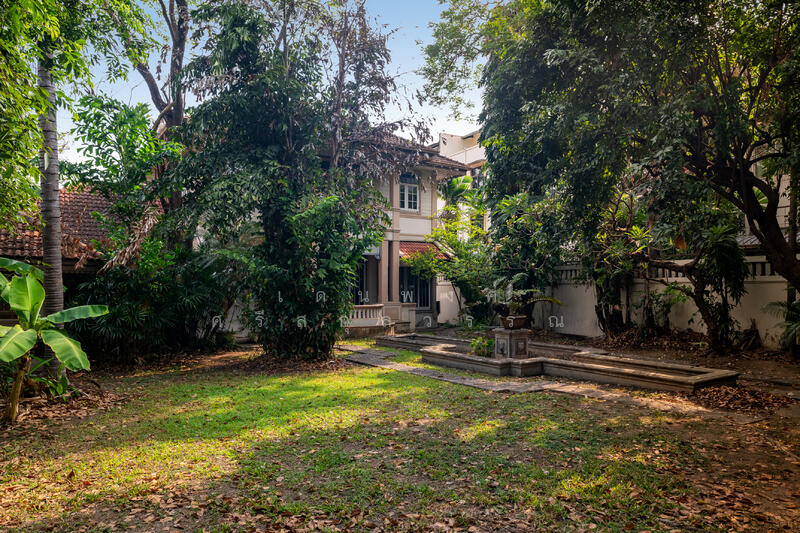 ขาย - ที่ดิน 246 ตร.วา พร้อมบ้านสไตล์โคโลเนียล ใจกลางบางนา ใกล้Mall, กรุงเทพ