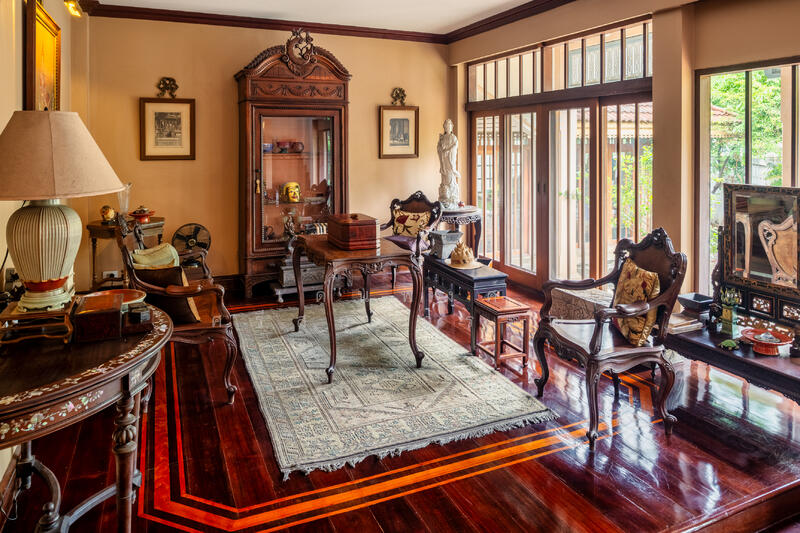 ขาย - ที่ดิน 246 ตร.วา พร้อมบ้านสไตล์โคโลเนียล ใจกลางบางนา ใกล้Mall, กรุงเทพ