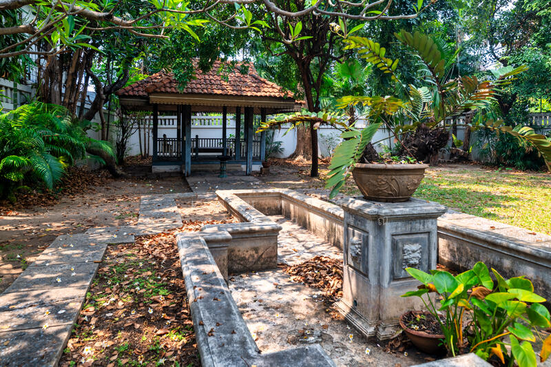 ขาย - ที่ดิน 246 ตร.วา พร้อมบ้านสไตล์โคโลเนียล ใจกลางบางนา ใกล้Mall, กรุงเทพ