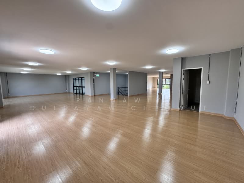 โกดัง, ออฟฟิศ ให้เช่า 833 ตร.ม. ตำบล ราชาเทวะ, บางพลี, สมุทรปราการ (รหัส : JKP300), สมุทรปราการ, ราชาเทวะ, บางพลี, สมุทรปราการ, 833 ตร.ม., โกดัง-โรงงาน ให้เช่า, โดย Pannawit Dullayawichenwut, 500009449 - DDproperty.com