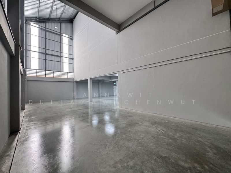 โกดัง, ออฟฟิศ ให้เช่า 833 ตร.ม. ตำบล ราชาเทวะ, บางพลี, สมุทรปราการ (รหัส : JKP300), Samut Prakan, Rachathewa, Bang Plee, Samut Prakan, , 833 sqm, Warehouse/Factory For Rent, by Pannawit Dullayawichenwut, 500009449 - DDproperty.com