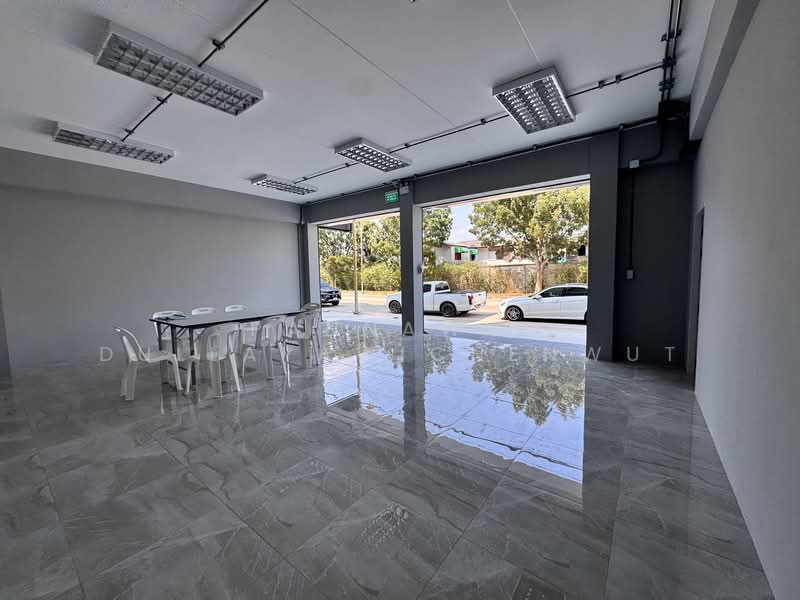 โกดัง, ออฟฟิศ ให้เช่า 833 ตร.ม. ตำบล ราชาเทวะ, บางพลี, สมุทรปราการ (รหัส : JKP300), Samut Prakan, Rachathewa, Bang Plee, Samut Prakan, , 833 sqm, Warehouse/Factory For Rent, by Pannawit Dullayawichenwut, 500009449 - DDproperty.com