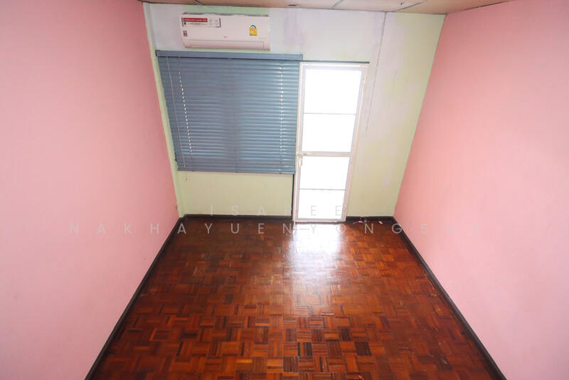 ทาวน์เฮ้าส์ บางนา 12 ลาซาล ใกล้ไบเทค BTS