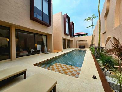 ขาย - uxury 5-Bedroom Pool Villa for Sale, ชลบุรี