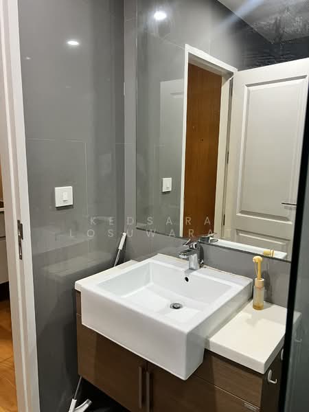 Noble Revo Silom, Bangkok, 88 Soi Surasak Surasak Road, Silom, Bang Rak, Bangkok, 1 Bedroom, 35 sqm, Condo For Rent, by Kedsara Losuwarat, 500009850 - DDproperty.com