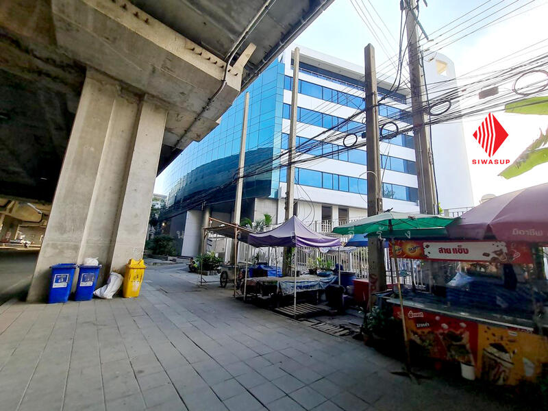 ขาย - อาคารสำนักงาน สะพานพระราม 7 ภายในอาคารมีที่จอดรถอลังการ เปิดกิจการต่อได้เลย, กรุงเทพ