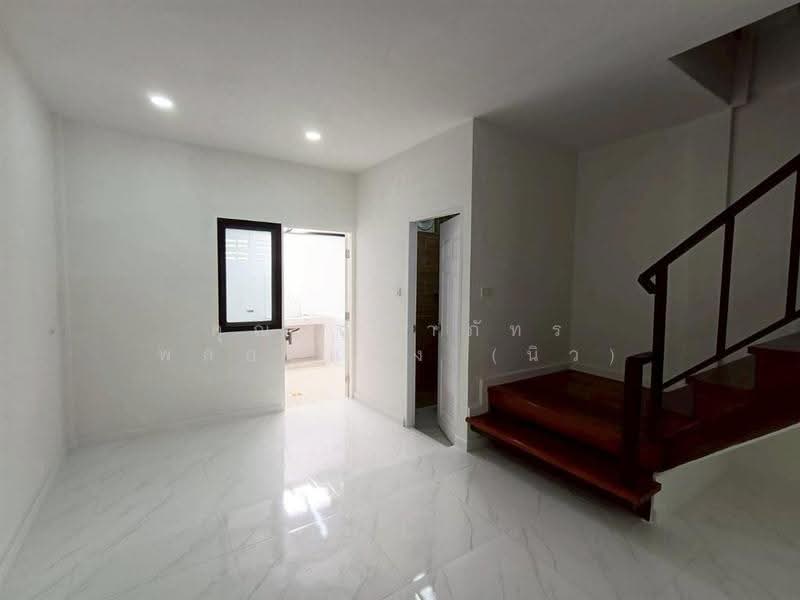 หมู่บ้านรังสิยา กม.10 ซอยรามอินทรา64, Bangkok, Khan Na Yao, Bangkok, 2 Bedrooms, 90 sqm, Townhouse For Sale, by คุณ ณิชาภัทร พลอยแดง (นิว), 500009952 - DDproperty.com