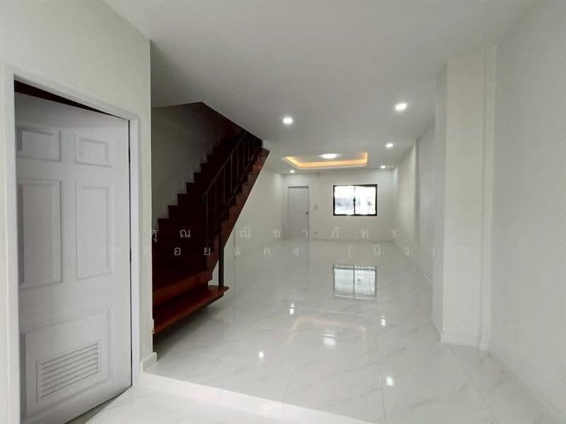 หมู่บ้านรังสิยา กม.10 ซอยรามอินทรา64, Bangkok, Khan Na Yao, Bangkok, 2 Bedrooms, 90 sqm, Townhouse For Sale, by คุณ ณิชาภัทร พลอยแดง (นิว), 500009952 - DDproperty.com