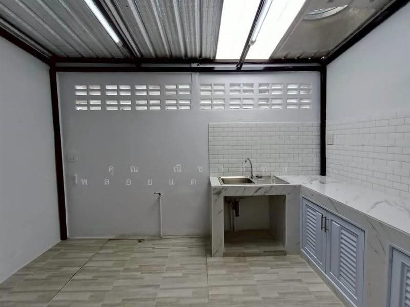 หมู่บ้านรังสิยา กม.10 ซอยรามอินทรา64, Bangkok, Khan Na Yao, Bangkok, 2 Bedrooms, 90 sqm, Townhouse For Sale, by คุณ ณิชาภัทร พลอยแดง (นิว), 500009952 - DDproperty.com