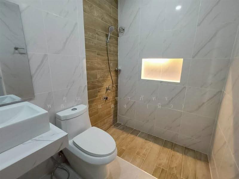 หมู่บ้านรังสิยา กม.10 ซอยรามอินทรา64, Bangkok, Khan Na Yao, Bangkok, 2 Bedrooms, 90 sqm, Townhouse For Sale, by คุณ ณิชาภัทร พลอยแดง (นิว), 500009952 - DDproperty.com