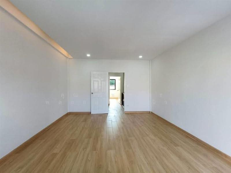 หมู่บ้านรังสิยา กม.10 ซอยรามอินทรา64, Bangkok, Khan Na Yao, Bangkok, 2 Bedrooms, 90 sqm, Townhouse For Sale, by คุณ ณิชาภัทร พลอยแดง (นิว), 500009952 - DDproperty.com