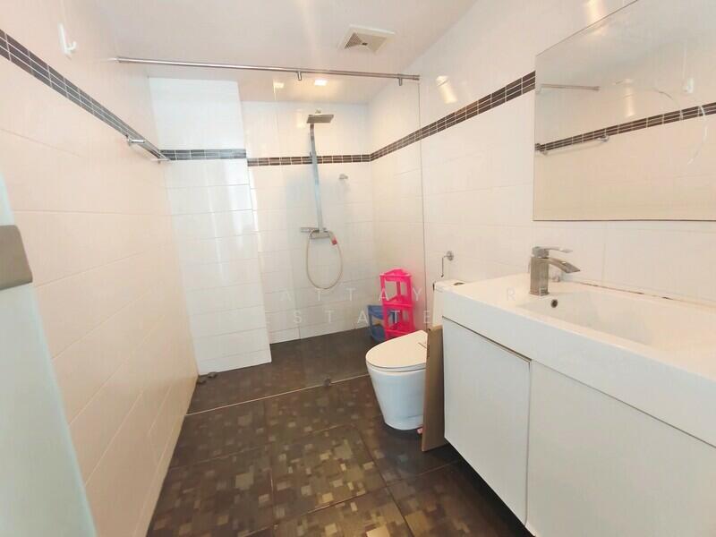 ขาย - พาร์ครอยัล 3 คอนโดมิเนียม, ชลบุรี