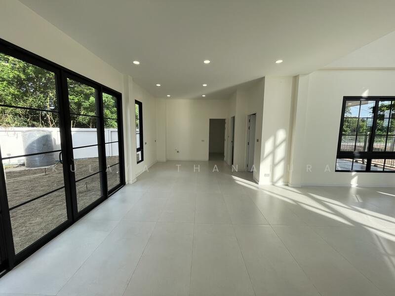 ขาย - ???????????????????? ???????????????? วงแหวนแอร์พอร์ต-อุดรธานี เปิดดีไซน์ แบบ บ้าน “HARMONY” คฤหาสน์หรูทันสมัย, อุดรธานี