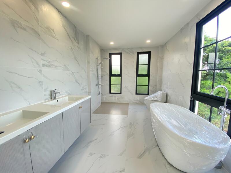 ขาย - ???????????????????? ???????????????? วงแหวนแอร์พอร์ต-อุดรธานี เปิดดีไซน์ แบบ บ้าน “HARMONY” คฤหาสน์หรูทันสมัย, อุดรธานี