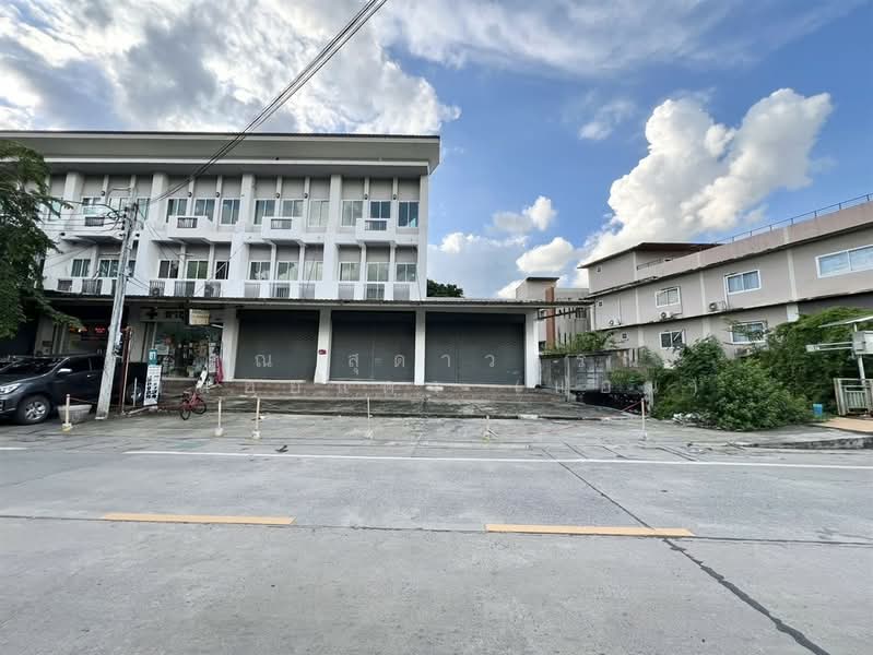 อาคารพาณิชย์ 3 ชั้น 63.6 ตร.ว. อาคารพาณิชย์ ซอยรามอินทรา21 ถนนรามอินทรา, กรุงเทพ, อนุสาวรีย์, บางเขน, กรุงเทพ, 260 ตร.ม., ตึกแถว-อาคารพาณิชย์ ขาย, โดย คุณ สุดาวรรณ พลอยแดง (แอน), 500010455 - DDproperty.com