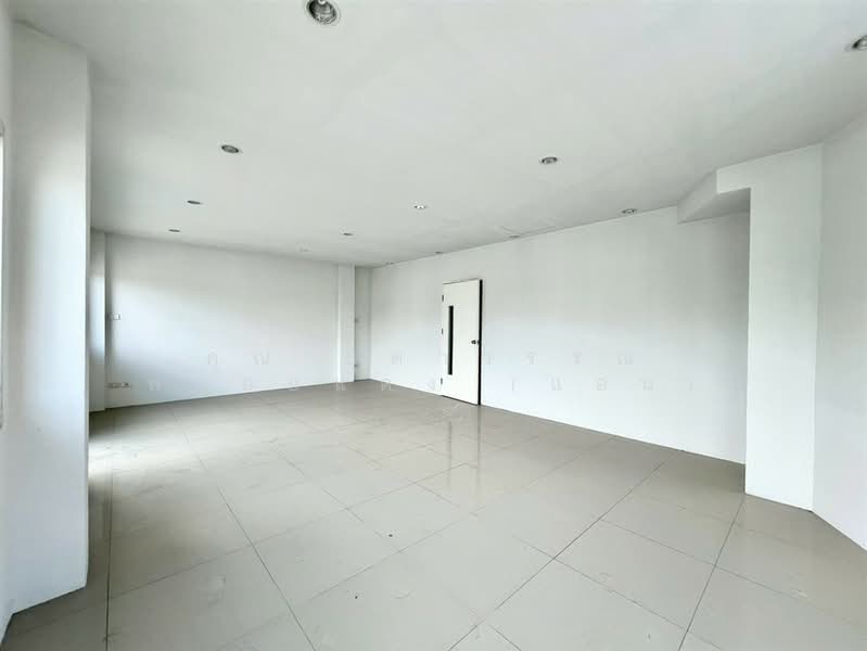 อาคารพาณิชย์ 3 ชั้น 63.6 ตร.ว. อาคารพาณิชย์ ซอยรามอินทรา21 ถนนรามอินทรา, กรุงเทพ, อนุสาวรีย์, บางเขน, กรุงเทพ, 260 ตร.ม., ตึกแถว-อาคารพาณิชย์ ขาย, โดย คุณ สุดาวรรณ พลอยแดง (แอน), 500010455 - DDproperty.com