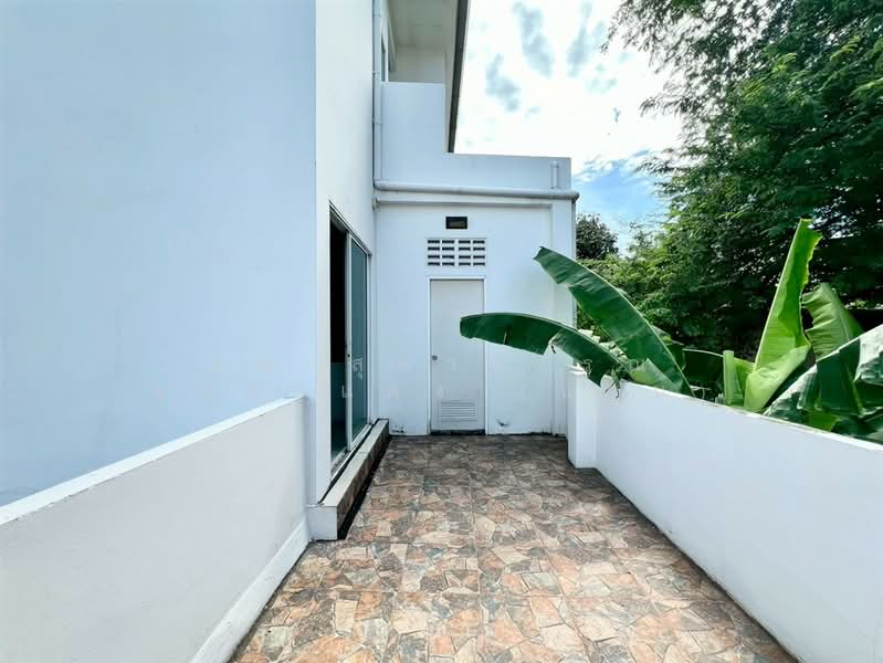 For Sale - อาคารพาณิชย์ 3 ชั้น 63.6 ตร.ว. อาคารพาณิชย์ ซอยรามอินทรา21 ถนนรามอินทรา, Bangkok