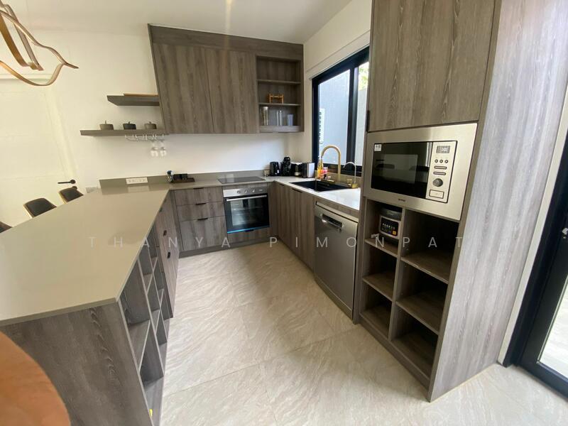 ขาย - Cozy villa 3 bedrooms near Choeng Mon beach, สุราษฎร์ธานี