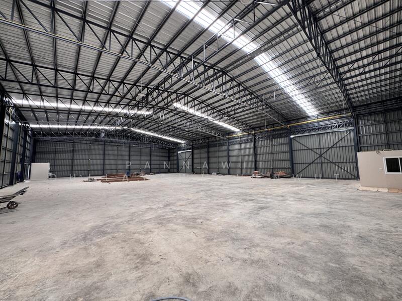 ให้เช่า - โกดัง, ออฟฟิศ ให้เช่า 1,024 ตร.ม. แขวง คลองสามประเวศ, ลาดกระบัง, กรุงเทพ (รหัส : JKP316), กรุงเทพ