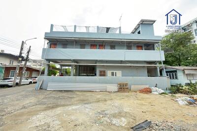 ขาย - ห้องเช่า 2 ชั้น 30 ตรว. ซอยเสรีไทย 45, กรุงเทพ