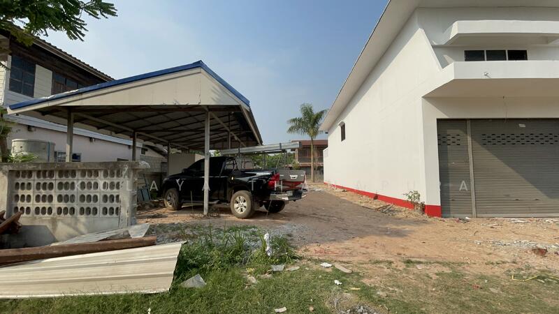 2-Story Building for Sale 162 sq.w, Corner Lot, Moomon, Mueang Udon Thani, Udon Thani, บ้านสูงแคน, Mu Mon, Muang Udon Thani, Udon Thani, , 180 sqm, Shophouse For Sale, by Kulaya Thanapura, 500011013 - DDproperty.com