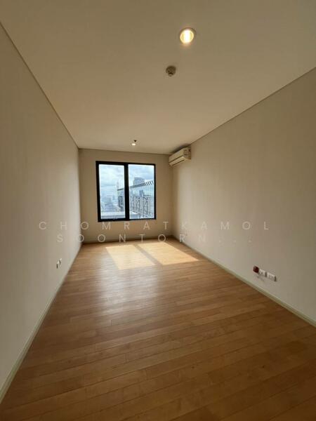 For Sale - Villa Asoke, Bangkok