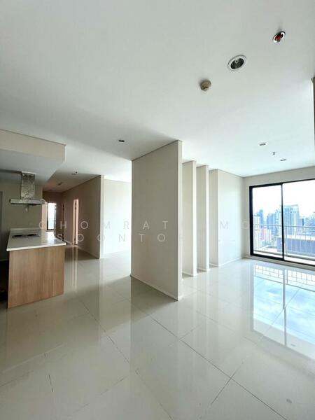 For Sale - Villa Asoke, Bangkok