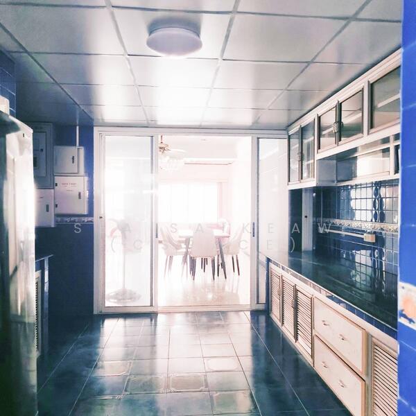 ให้เช่า - ทาวน์โฮม3ชั้นครึ่ง, กรุงเทพ