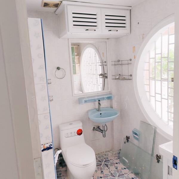 ให้เช่า - ทาวน์โฮม3ชั้นครึ่ง, กรุงเทพ