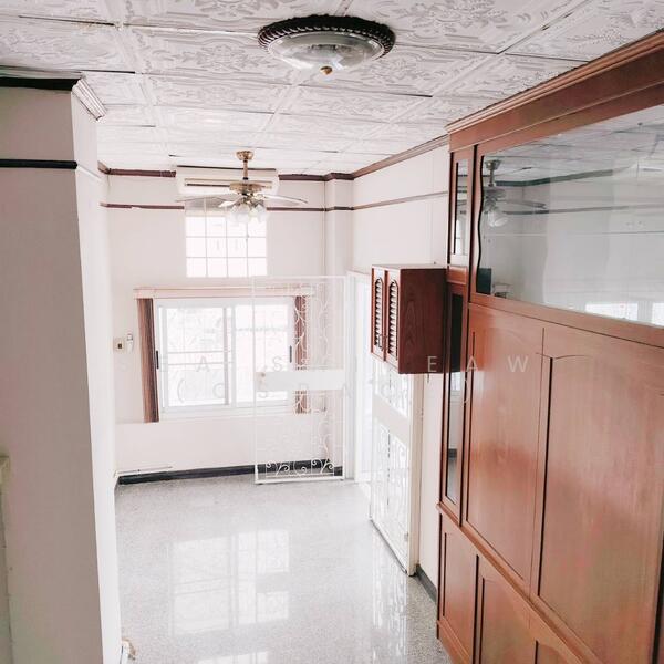 ให้เช่า - ทาวน์โฮม3ชั้นครึ่ง, กรุงเทพ