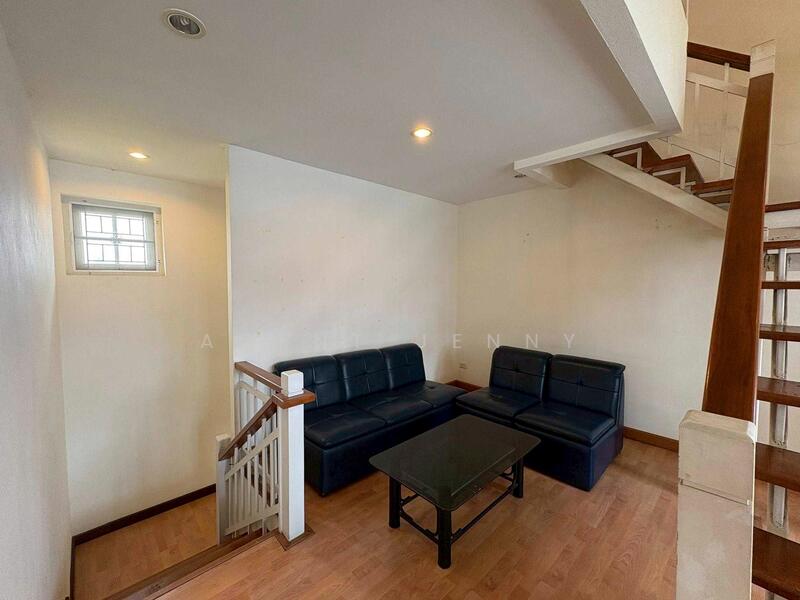 For Sale - ขายบ้านเดี่ยวหลังหัวมุม หมู่บ้านเมืองทอง 4 (SPSJN234), Bangkok