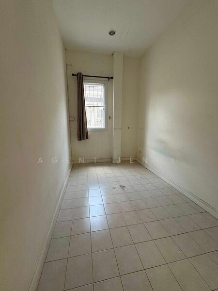 ขาย - ขายบ้านเดี่ยวหลังหัวมุม หมู่บ้านเมืองทอง 4 (SPSJN234), กรุงเทพ