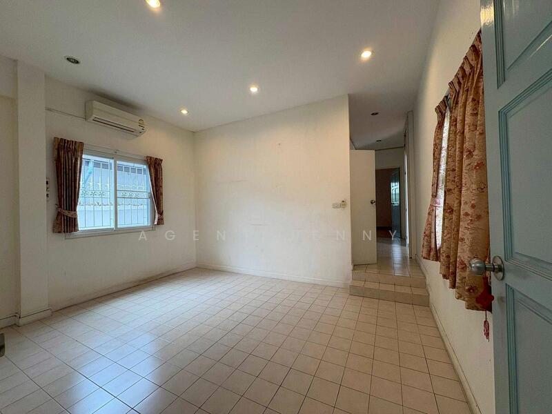 ขาย - ขายบ้านเดี่ยวหลังหัวมุม หมู่บ้านเมืองทอง 4 (SPSJN234), กรุงเทพ