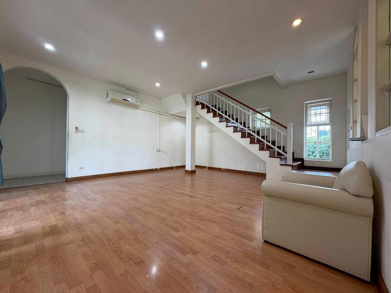 For Sale - ขายบ้านเดี่ยวหลังหัวมุม หมู่บ้านเมืองทอง 4 (SPSJN234), Bangkok