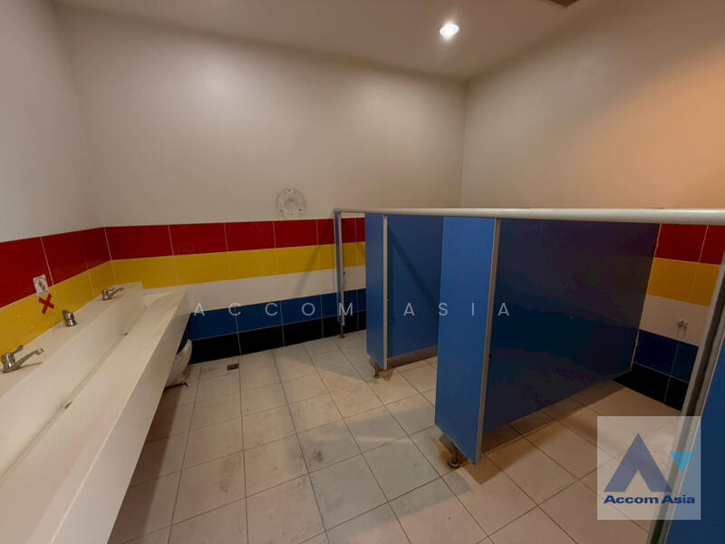 For Rent - Home Office House for Rent in Sukhumvit, Bangkok near BTS Ekkamai (AA44853), Bangkok