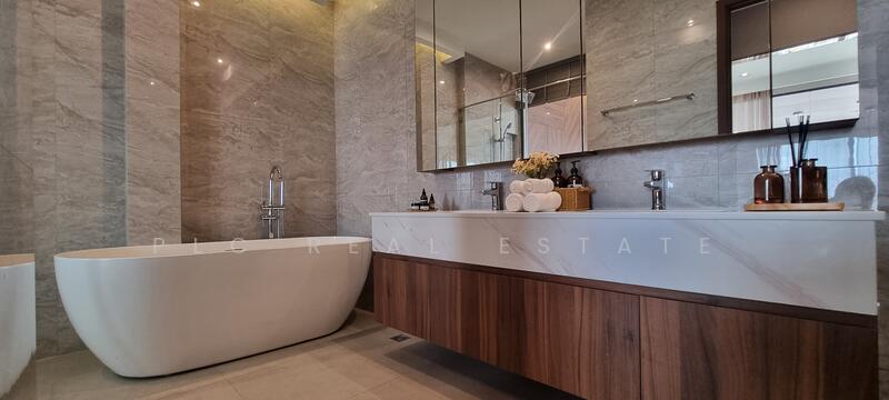 Luxury 4-Bedroom Pool Villa for Sale in Thung Klom-Tan Man, Chon Buri (Pattaya), Bang Lamung, Bang Lamung (Pattaya), Chon Buri (Pattaya), 4 Bedrooms, 375 sqm, Single Detached House For Sale, by PLC Real Estate, 500012059 - DDproperty.com