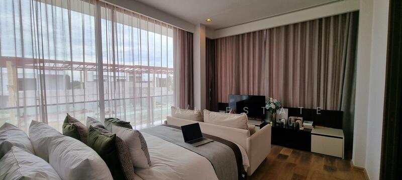 Luxury 4-Bedroom Pool Villa for Sale in Thung Klom-Tan Man, Chon Buri (Pattaya), Bang Lamung, Bang Lamung (Pattaya), Chon Buri (Pattaya), 4 Bedrooms, 375 sqm, Single Detached House For Sale, by PLC Real Estate, 500012059 - DDproperty.com