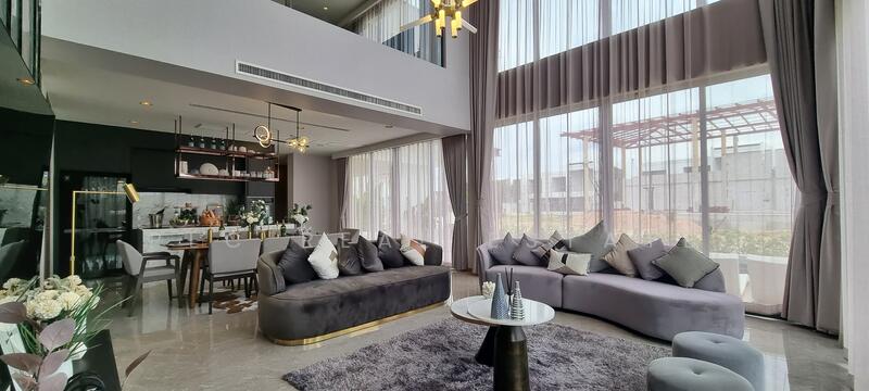 Luxury 4-Bedroom Pool Villa for Sale in Thung Klom-Tan Man, Chon Buri (Pattaya), Bang Lamung, Bang Lamung (Pattaya), Chon Buri (Pattaya), 4 Bedrooms, 375 sqm, Single Detached House For Sale, by PLC Real Estate, 500012059 - DDproperty.com