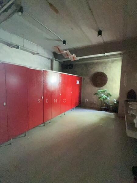 ให้เช่า - ให้เช่าอาคารสแตนด์อโลน 2.5 ชั้น ที่จอดรถจอดได้หลายคัน ย่านห้วยขวาง ดินแดง, กรุงเทพ