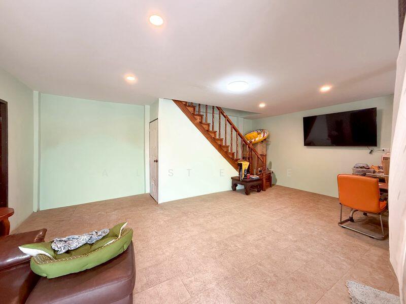 ขาย - Pattaya land and house village, ชลบุรี