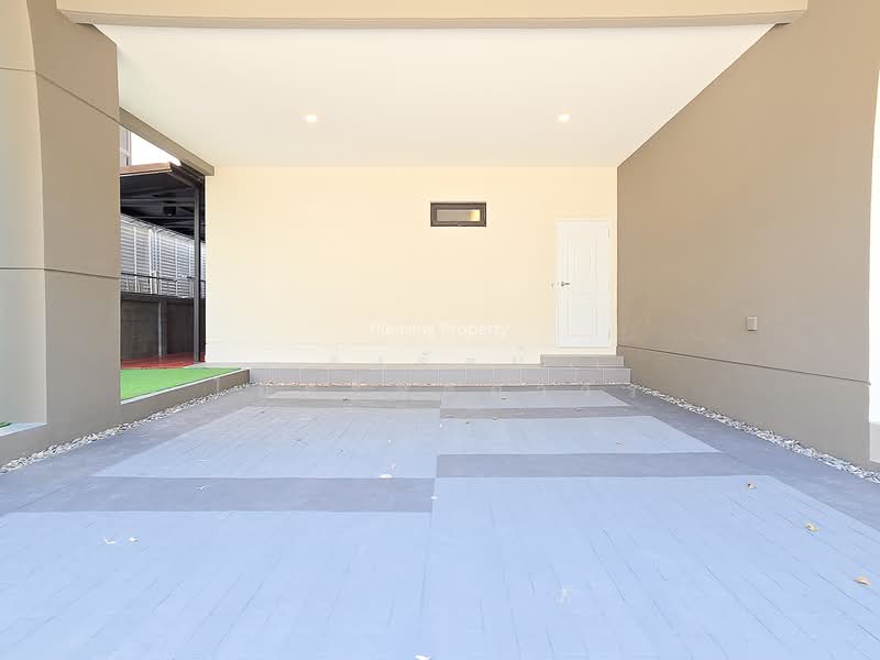 The City Pattanakarn, Bangkok, On Nut Road, Prawet, Bangkok, 4 Bedrooms, 340 sqm, Single Detached House For Sale, by Roongrat Maitreejittawon, 500012556 - DDproperty.com