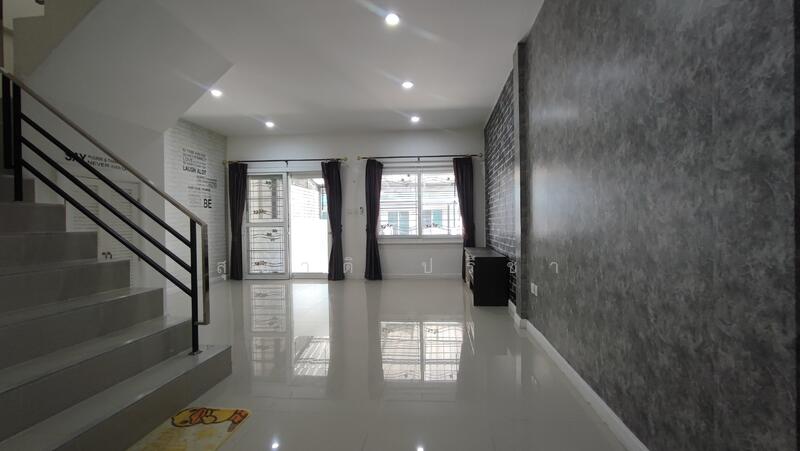 ให้เช่า - Patagonia 5 Ramintra-Safari, กรุงเทพ