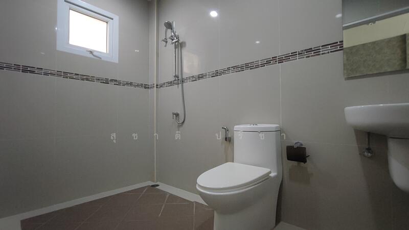 ให้เช่า - Patagonia 5 Ramintra-Safari, กรุงเทพ