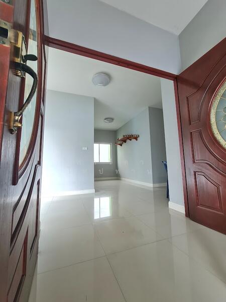 ขาย - ขายบ้านเดี่ยวสมุทรปราการ อำเภอเมือง มี 2 ชั้น เนื้อที่รวม 51 ตร.ว. ใกล้รถไฟฟ้าสถานีสายลวด, สมุทรปราการ