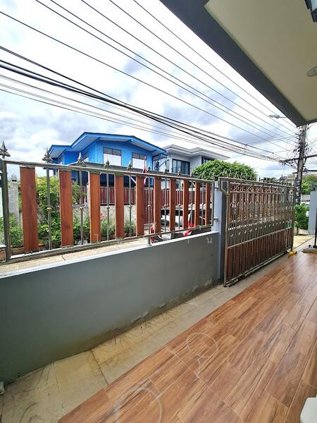 ขาย - ขายบ้านเดี่ยวสมุทรปราการ อำเภอเมือง มี 2 ชั้น เนื้อที่รวม 51 ตร.ว. ใกล้รถไฟฟ้าสถานีสายลวด, สมุทรปราการ