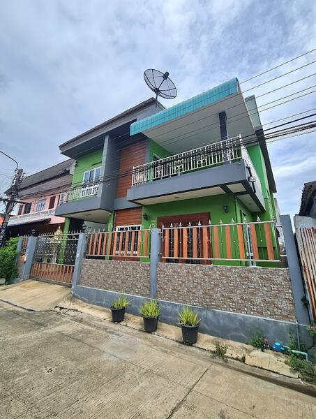 ขาย - ขายบ้านเดี่ยวสมุทรปราการ อำเภอเมือง มี 2 ชั้น เนื้อที่รวม 51 ตร.ว. ใกล้รถไฟฟ้าสถานีสายลวด, สมุทรปราการ