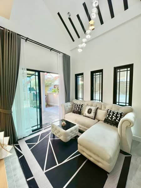 Wararak Rangsit Klong 3, Pathum Thani, Khlong Sam, Khlong Luang, Pathum Thani, 2 Bedrooms, 108 sqm, Townhouse For Sale, by นภัสศรณ์ วงศ์สินไทยกร (นันท์), 500012686 - DDproperty.com