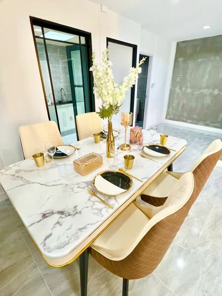 Wararak Rangsit Klong 3, Pathum Thani, Khlong Sam, Khlong Luang, Pathum Thani, 2 Bedrooms, 108 sqm, Townhouse For Sale, by นภัสศรณ์ วงศ์สินไทยกร (นันท์), 500012686 - DDproperty.com